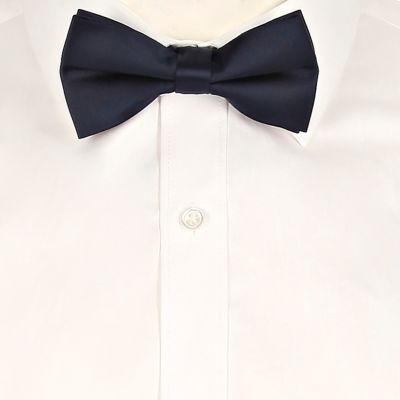 Navy bow tie